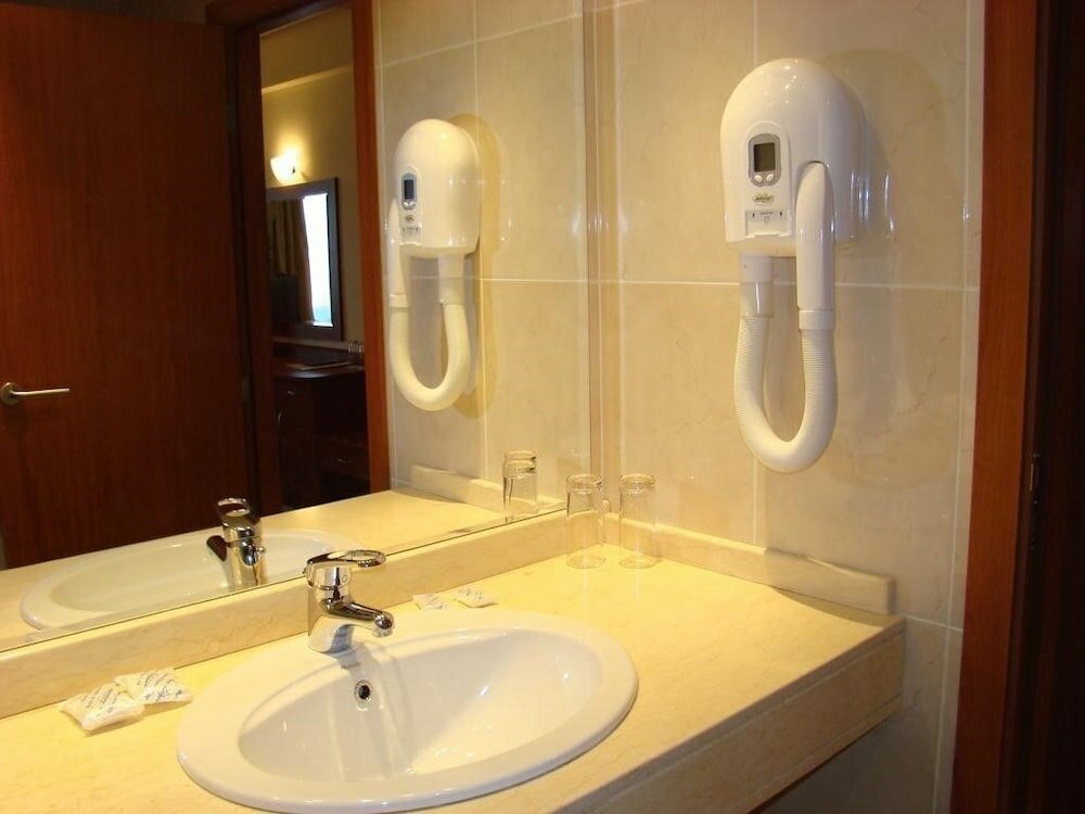 Фото Legends Hotel Sofia