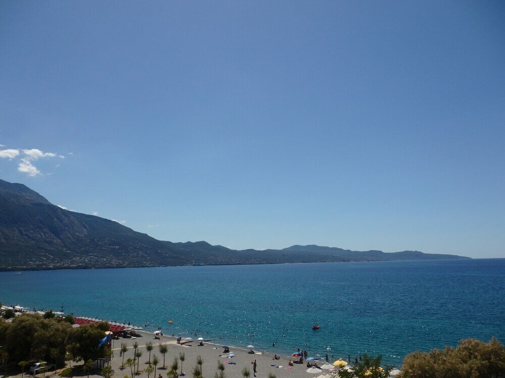 Фото Hotel Flisvos