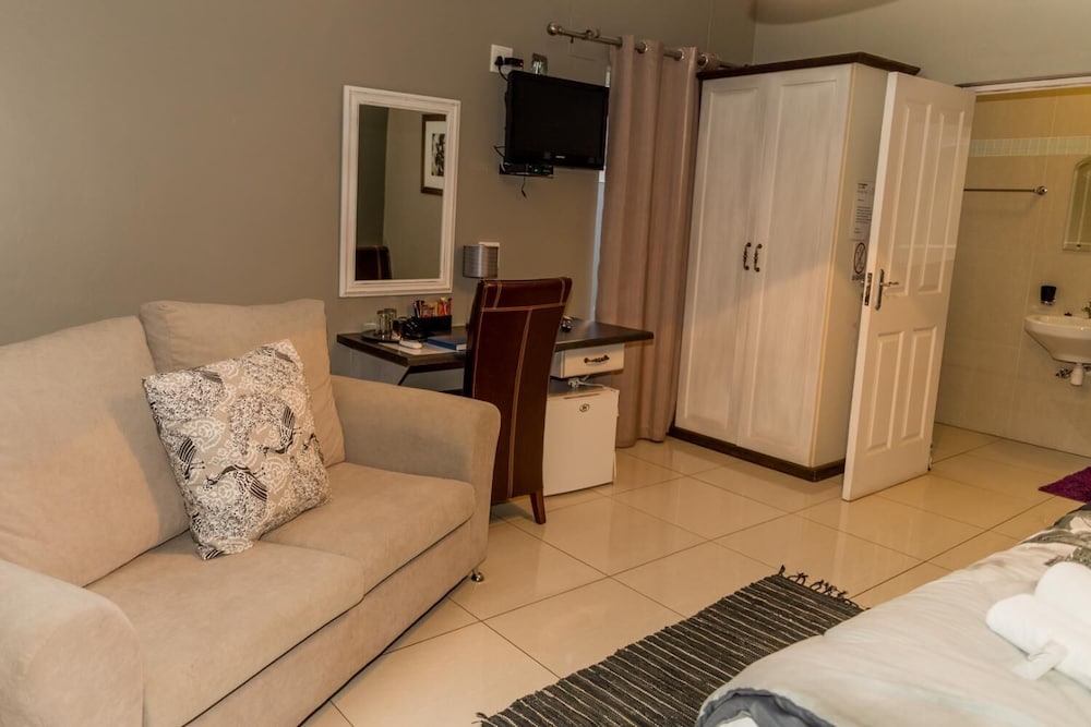 Фото Village Boutique Hotel