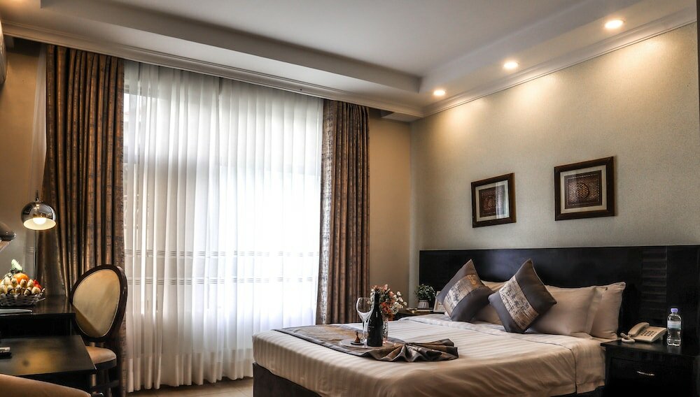 Фото Elevate Suites