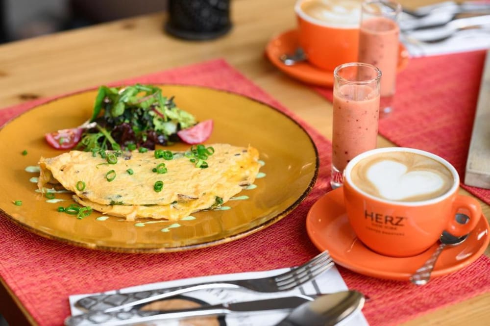 Фото Maison Bistro & Hotel