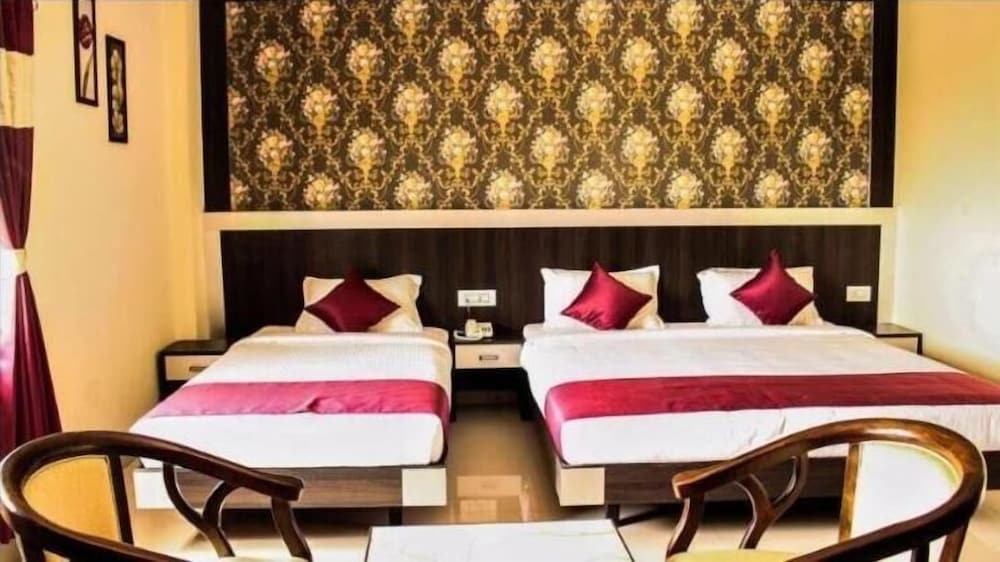 Фото Hotel Olympia Inn