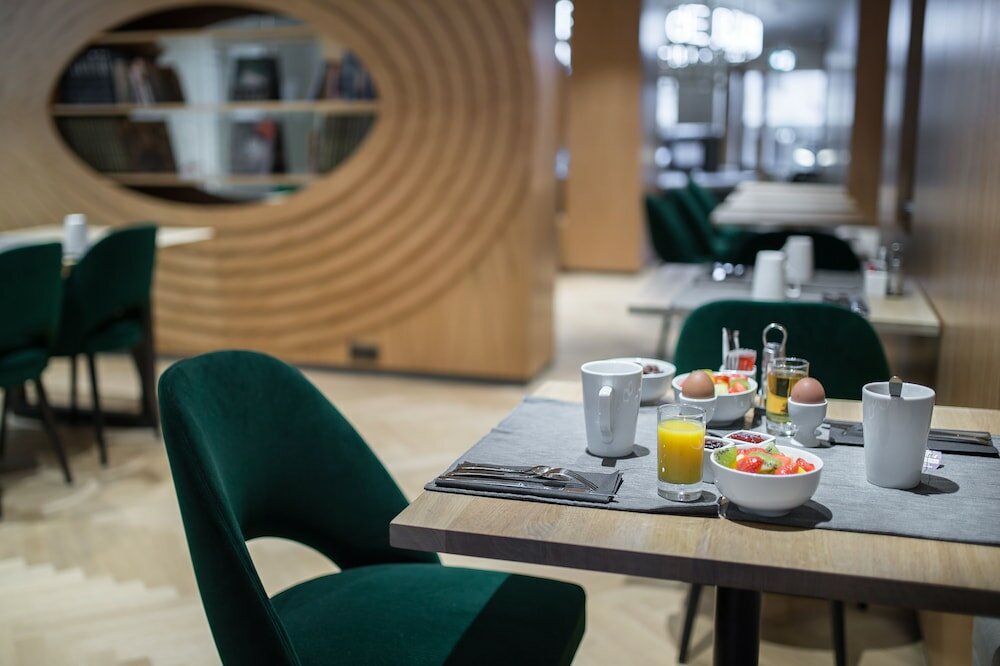 Фото 9Hotel Paquis