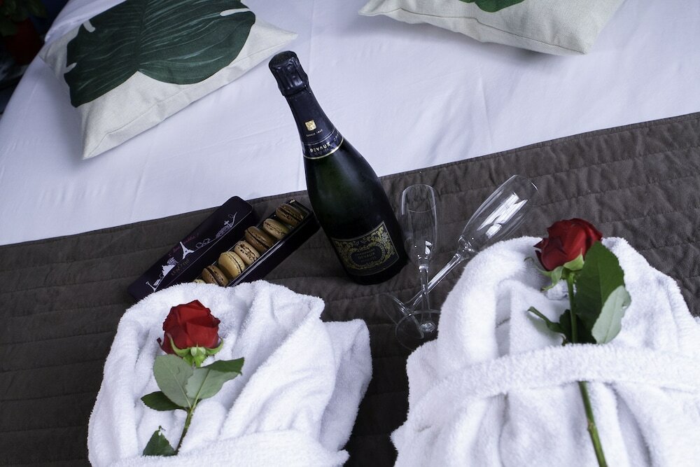 Фото Hôtel du Théâtre by Patrick Hayat