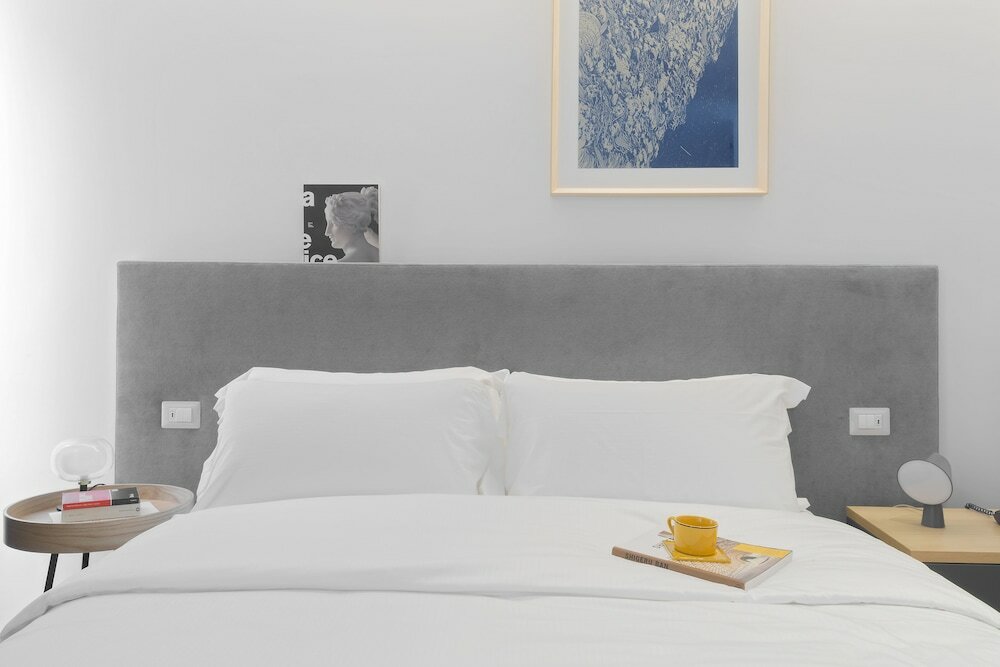 Фото The Radical Hotel