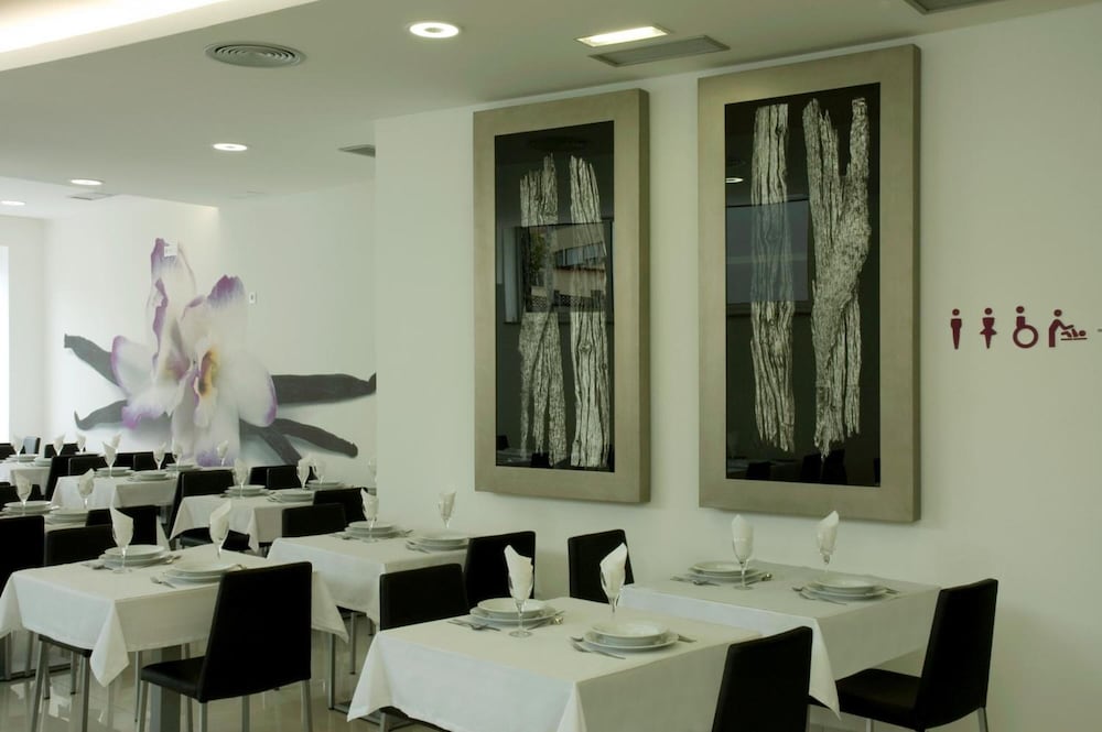 Фото Hotel Genesis