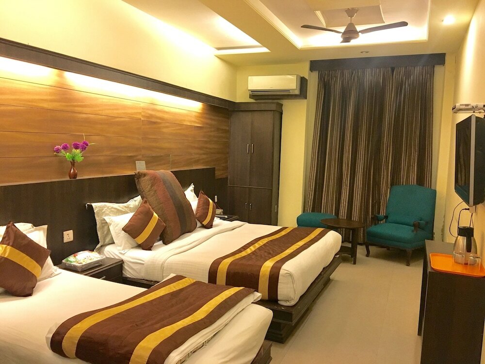 Фото Hotel Cj International