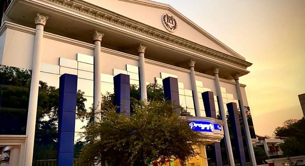 Фото отеля 3