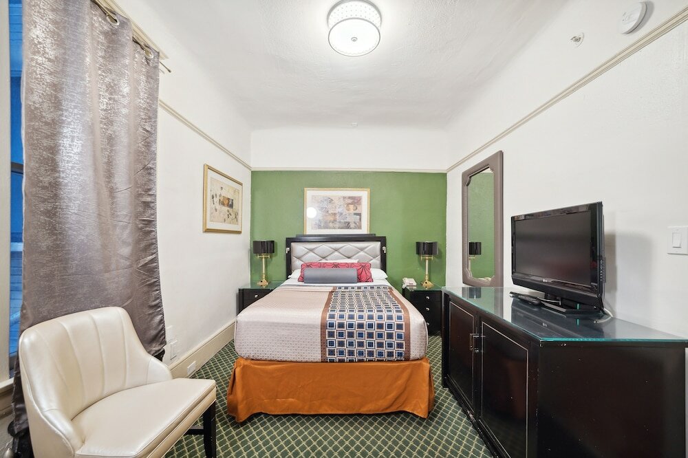 Фото Union Square Plaza Hotel