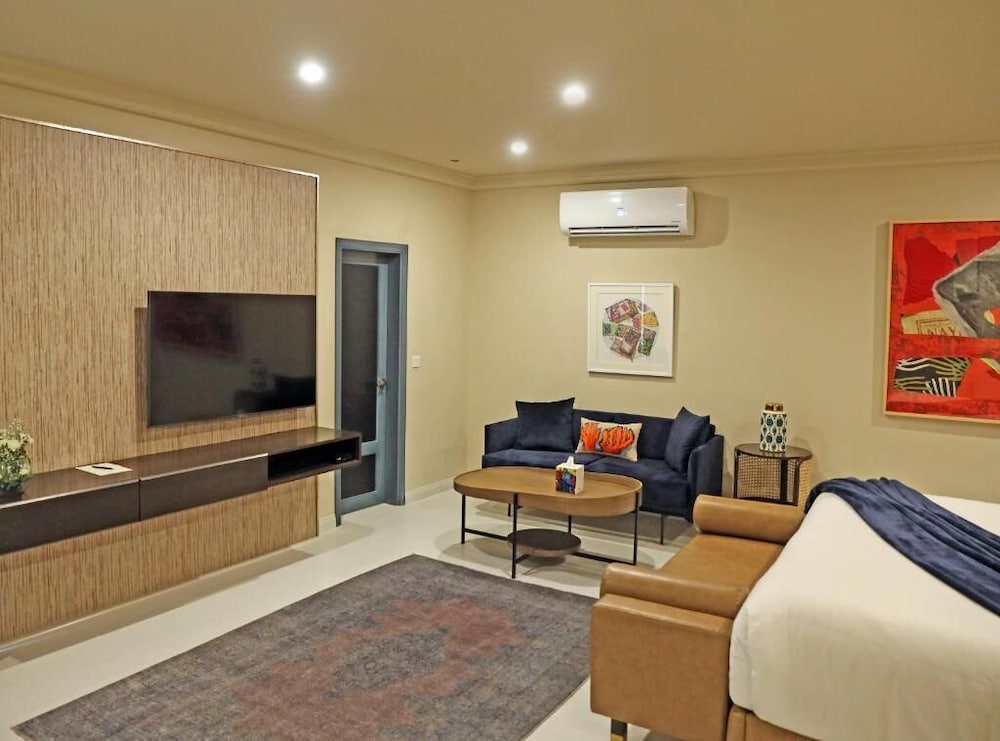 Фото Ambiance Boutique Art Hotel Karachi