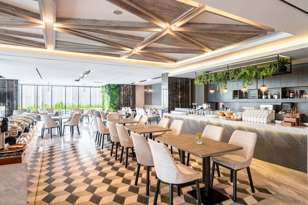 Фото Aston Sorong Hotel & Conference Center