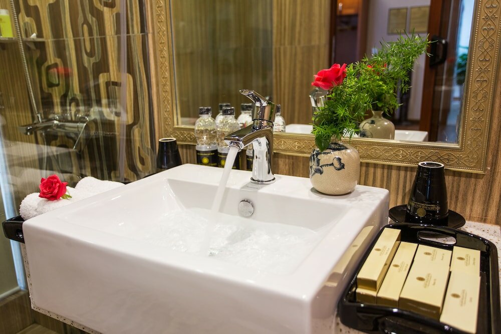 Фото Hanoi Golden Holiday Hotel