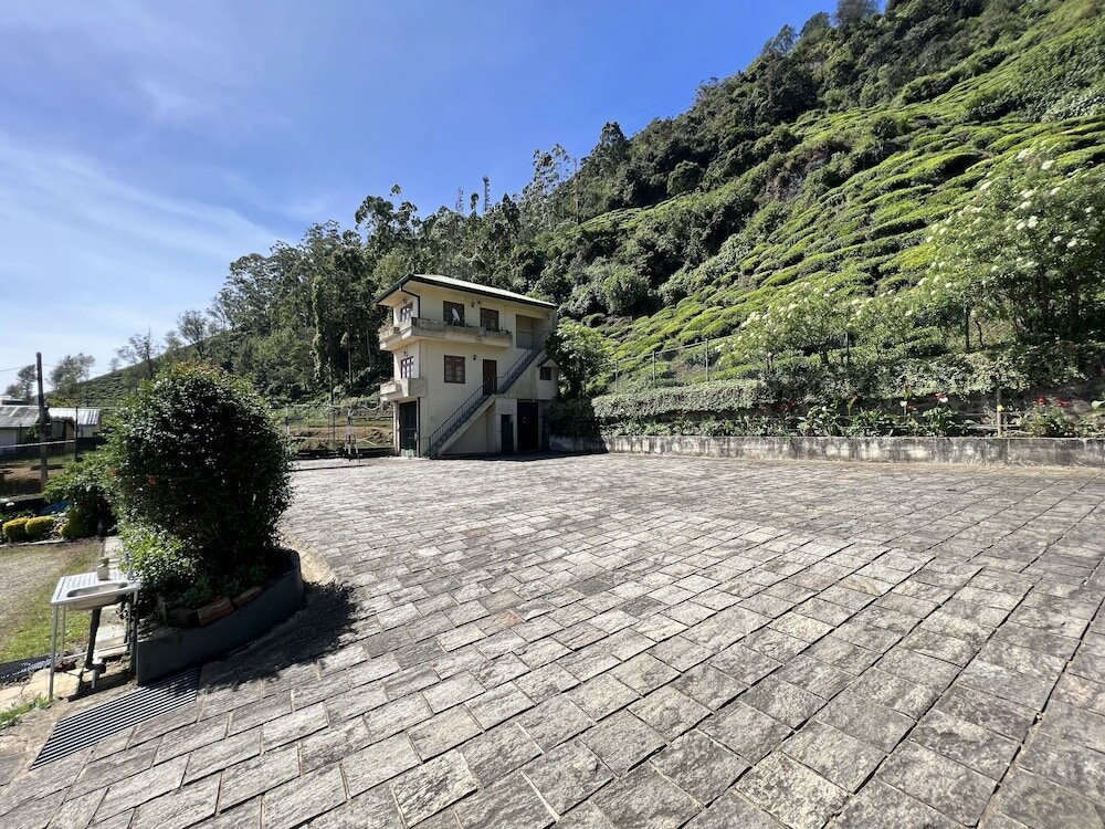 Фото Tea Bush Hotel - Nuwara Eliya