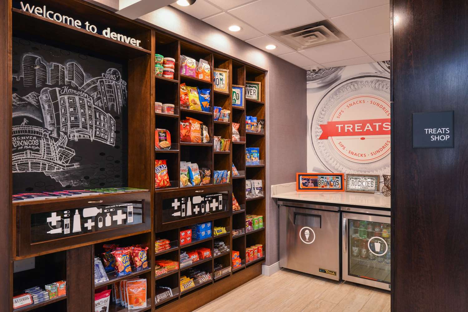 Фото Hampton Inn & Suites Denver-Speer Boulevard