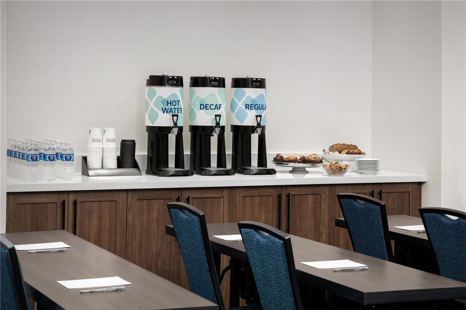 Фото Hilton Garden Inn Portsmouth Downtown