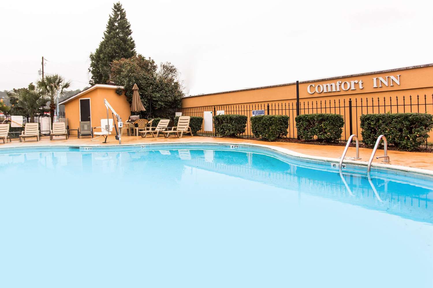 Фото Comfort Inn Columbia - Bush River