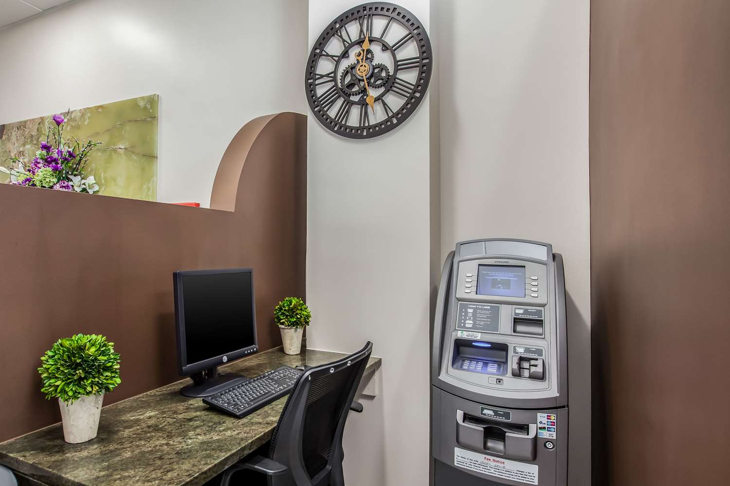 Фото Super 8 by Wyndham Meadowlands