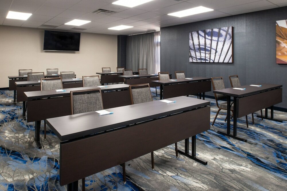 Фото Fairfield Inn & Suites by Marriott Bakersfield Central