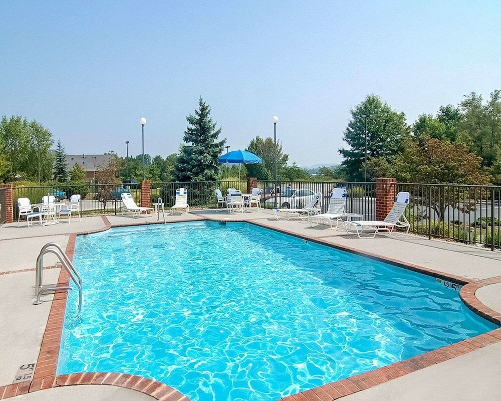 Фото Comfort Inn Blacksburg University Area