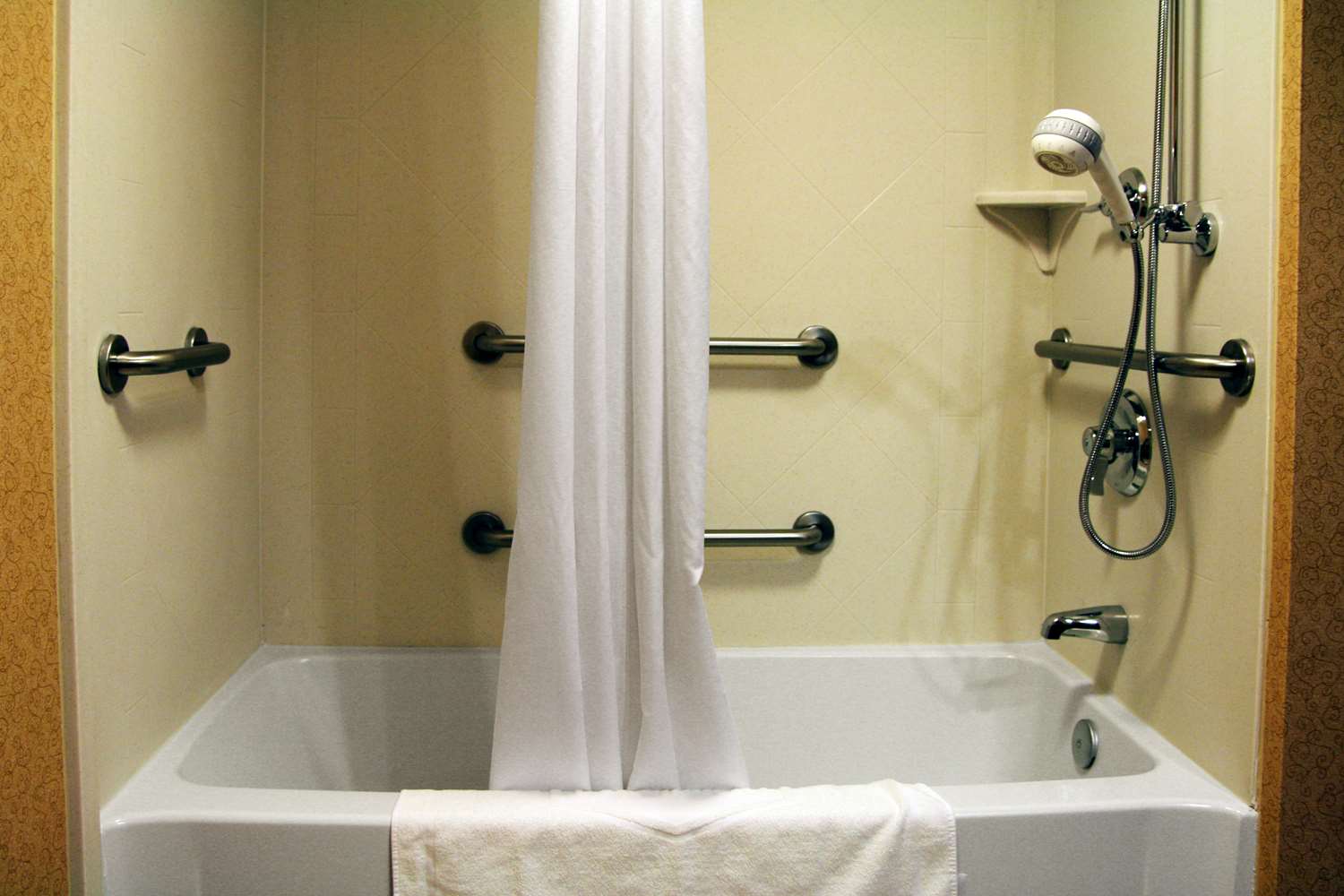 Фото Hampton Inn Somerset