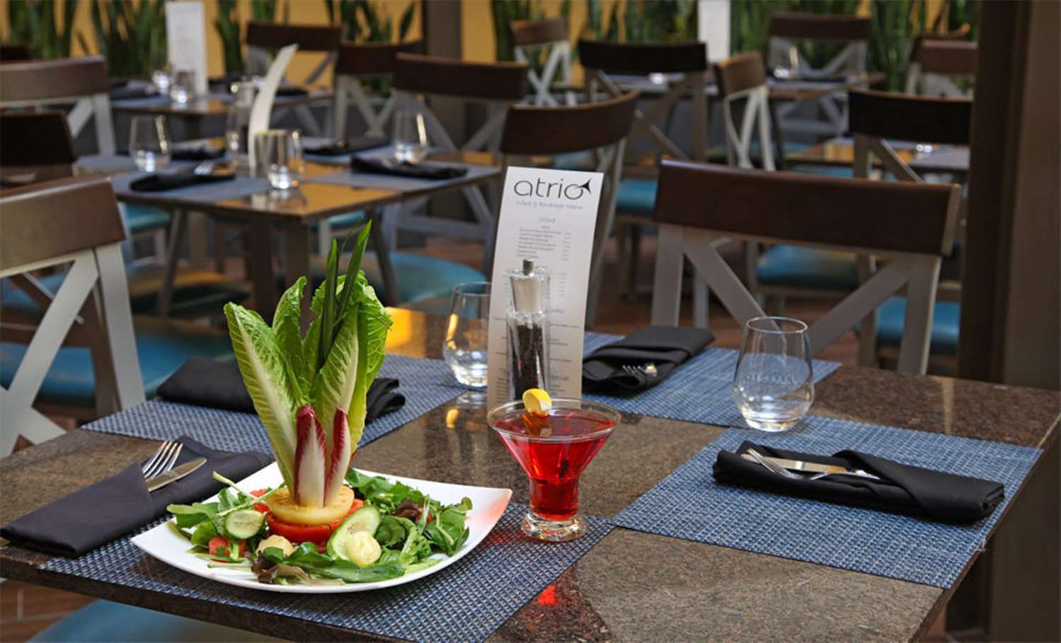 Фото Embassy Suites Hotel Dallas Market Center