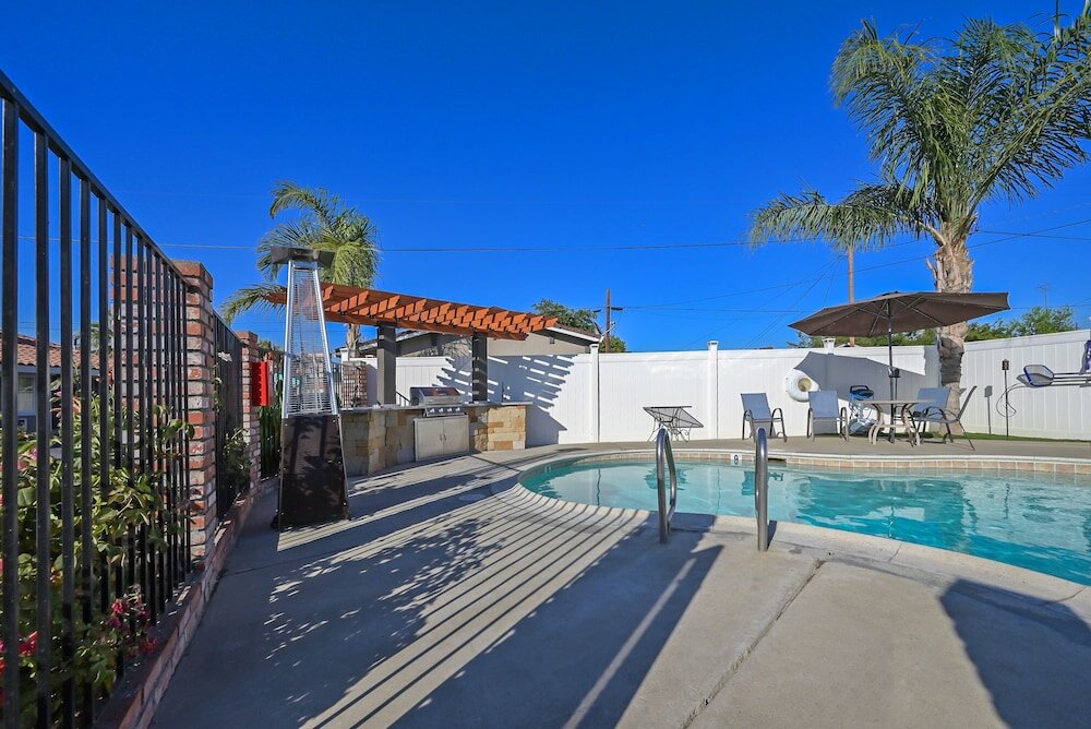 Фото Traveler's Inn