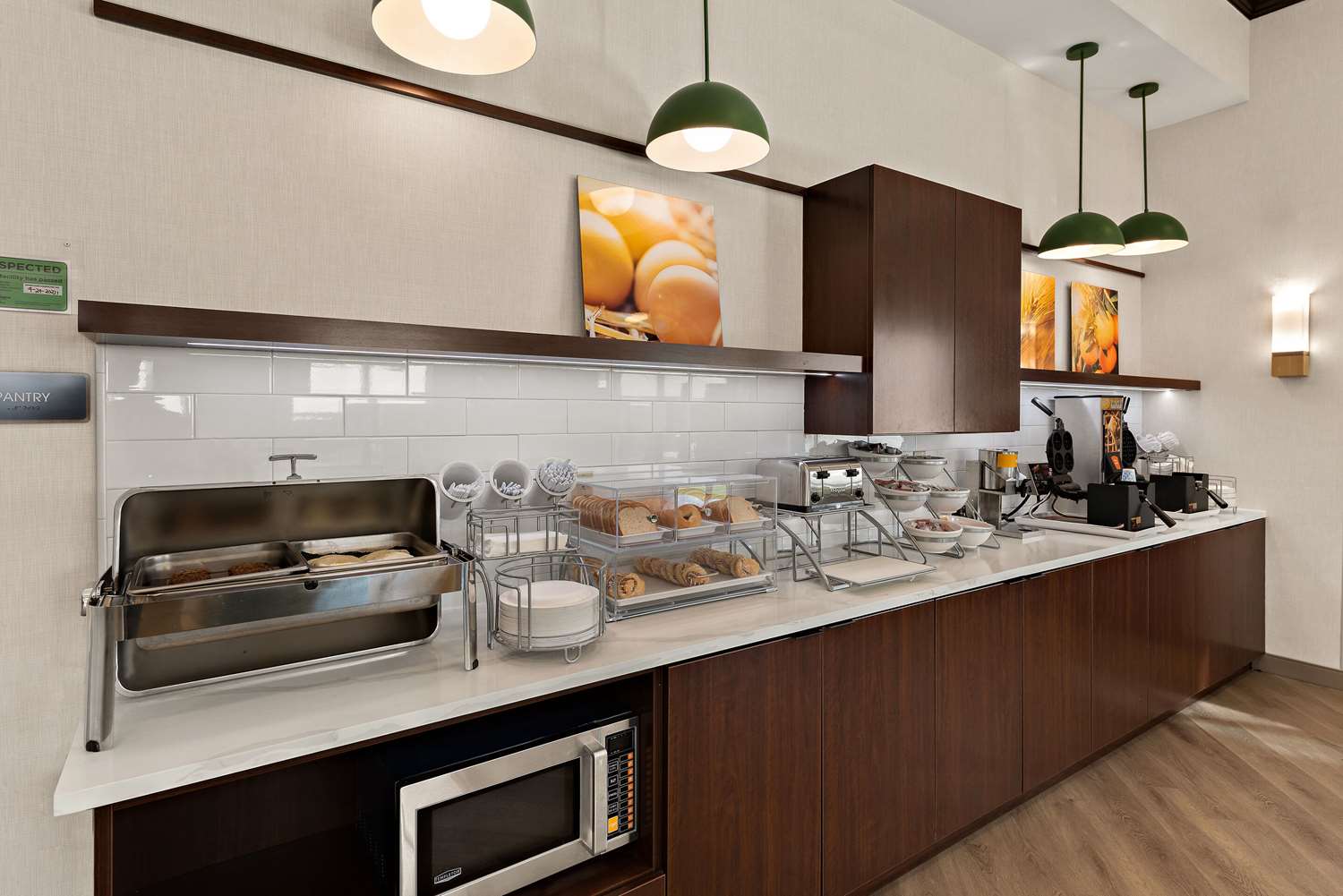 Фото Comfort Suites Columbus East Broad