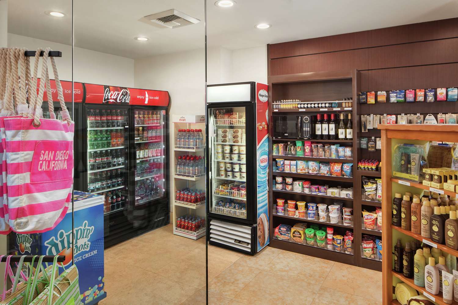 Фото Doubletree by Hilton Hotel Circle