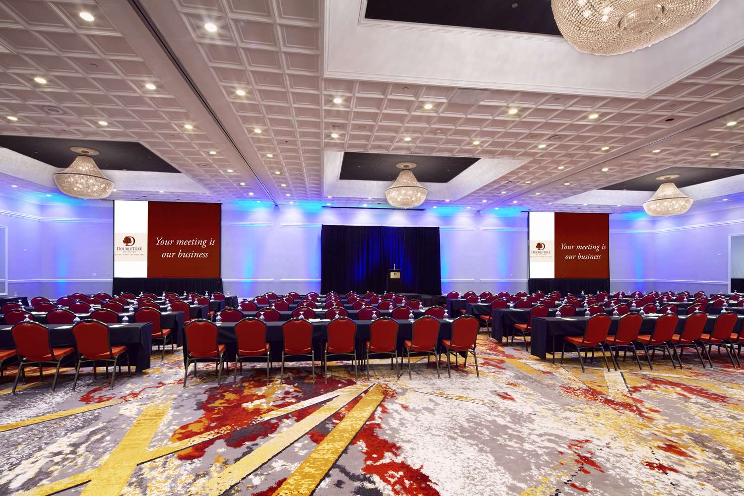 Фото DoubleTree by Hilton Dallas Near the Galleria