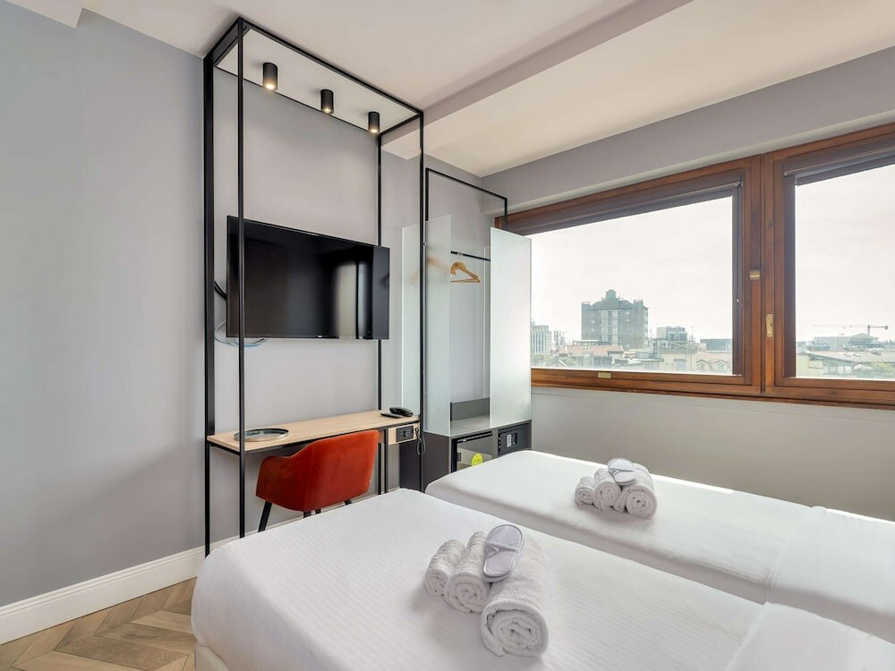 Фото B&b Hotel Milano City Center Duomo