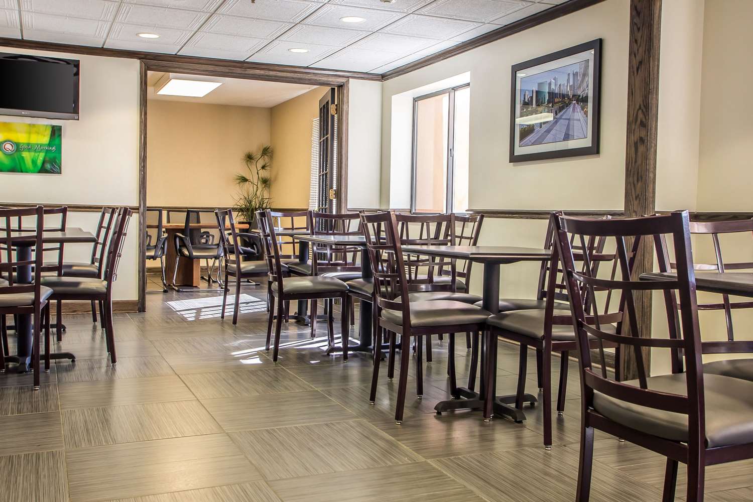 Фото Quality Inn Elgin I-90