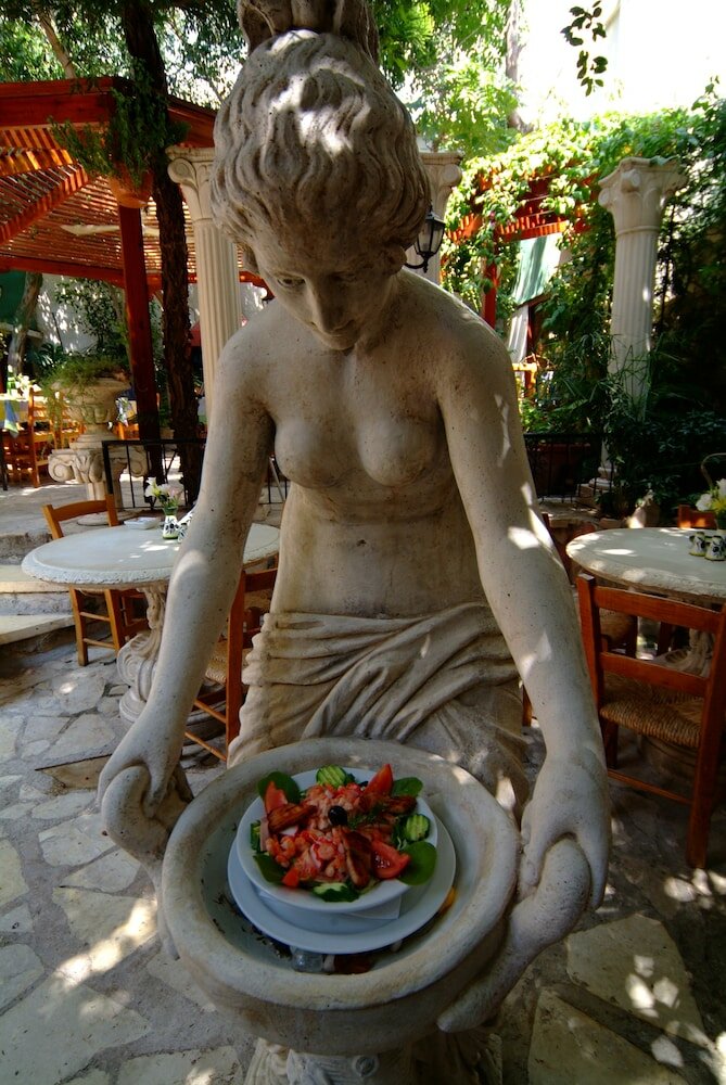 Фото Kiniras Traditional Hotel & Restaurant