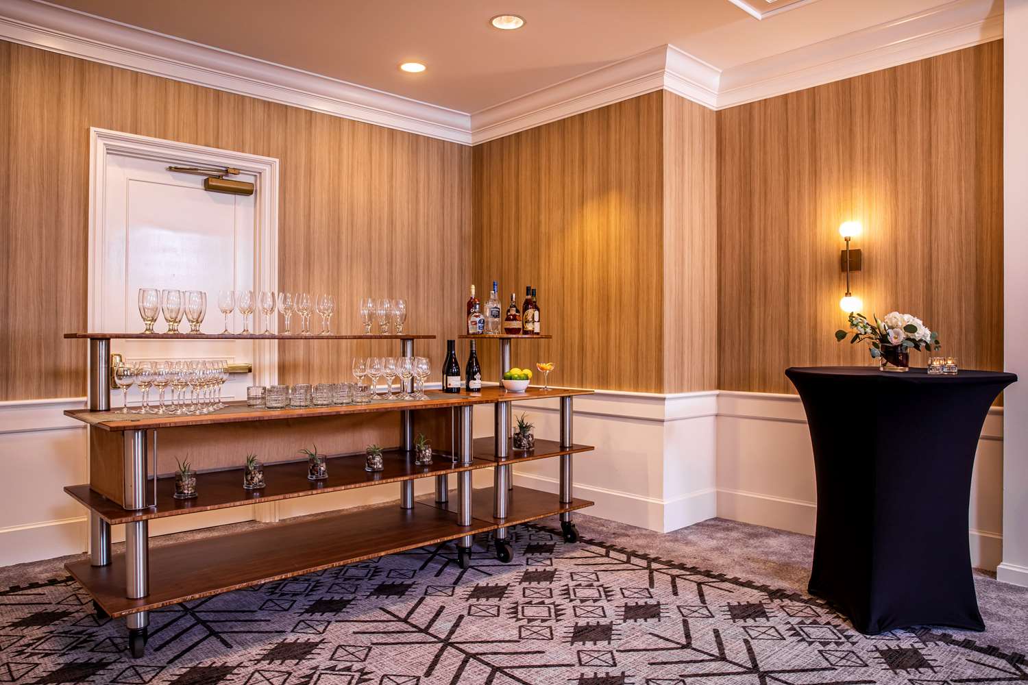 Фото The Royal Sonesta Portland Downtown