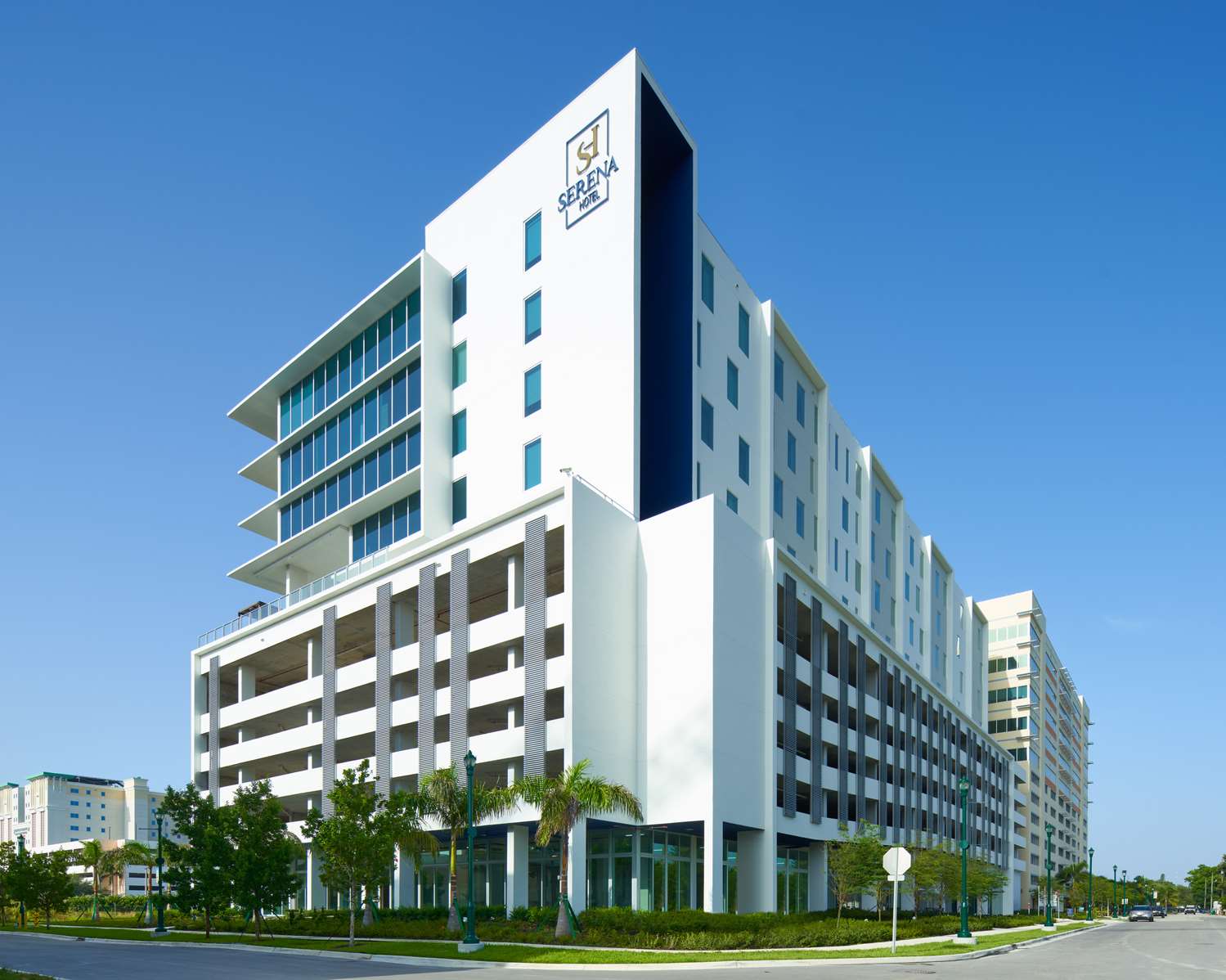 Фото Serena Hotel Aventura Miami, Tapestry Collection by Hilton