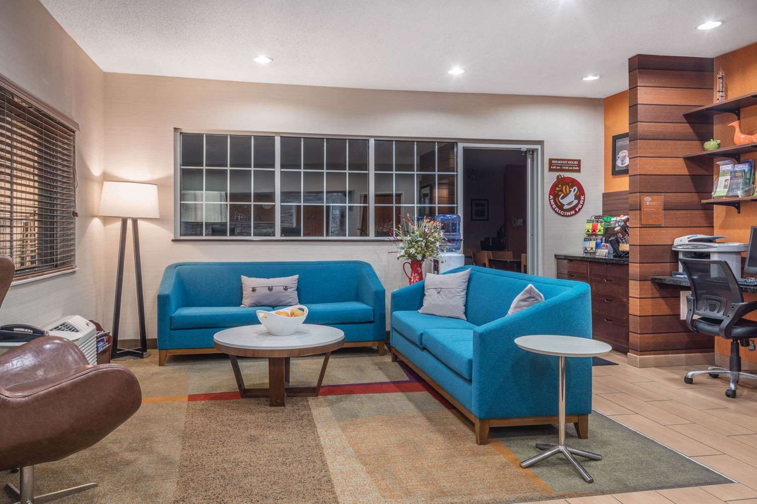 Фото AmericInn by Wyndham Duluth