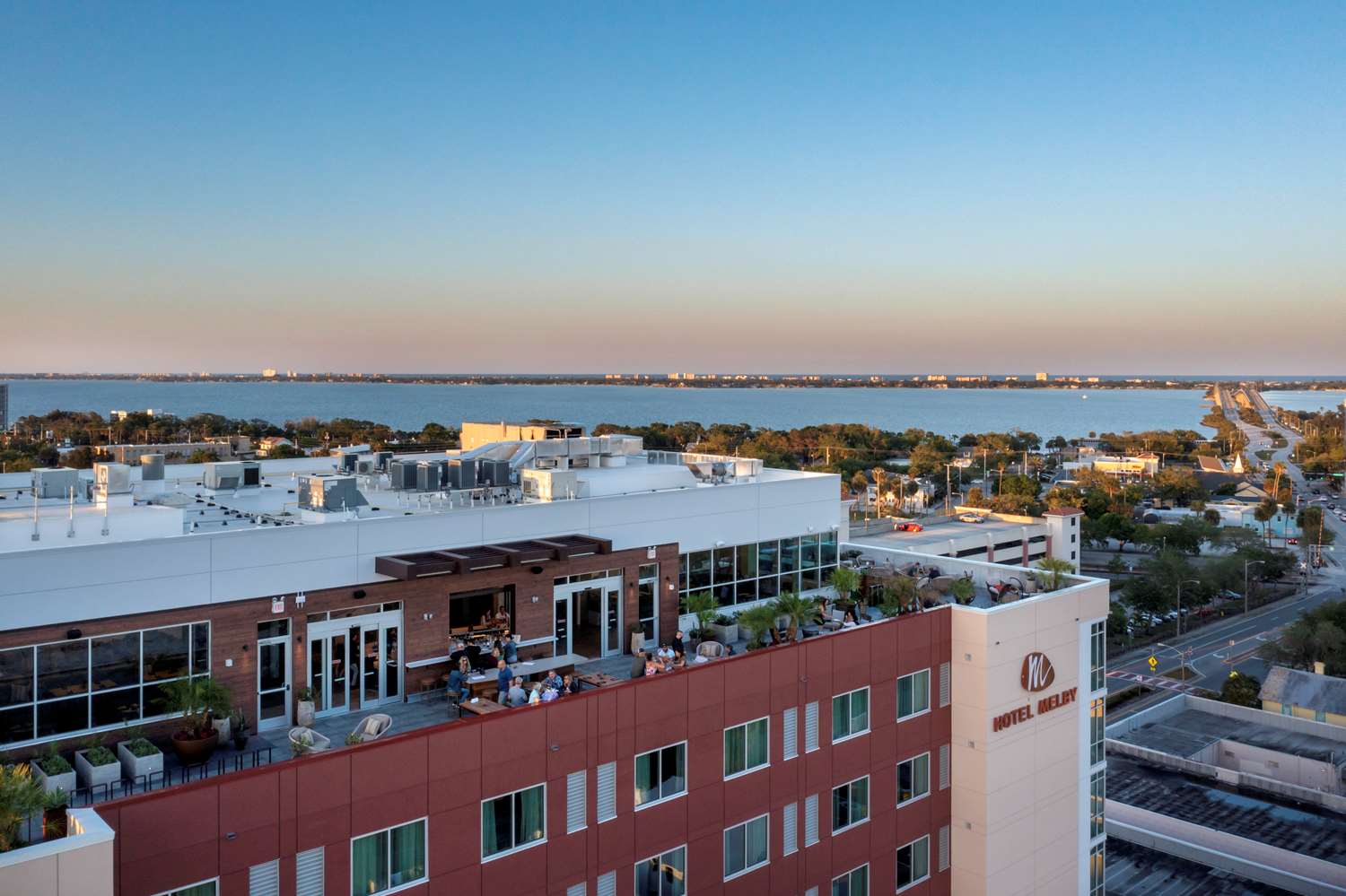 Фото Hotel Melby Downtown Melbourne, Tapestry Collection by Hilton