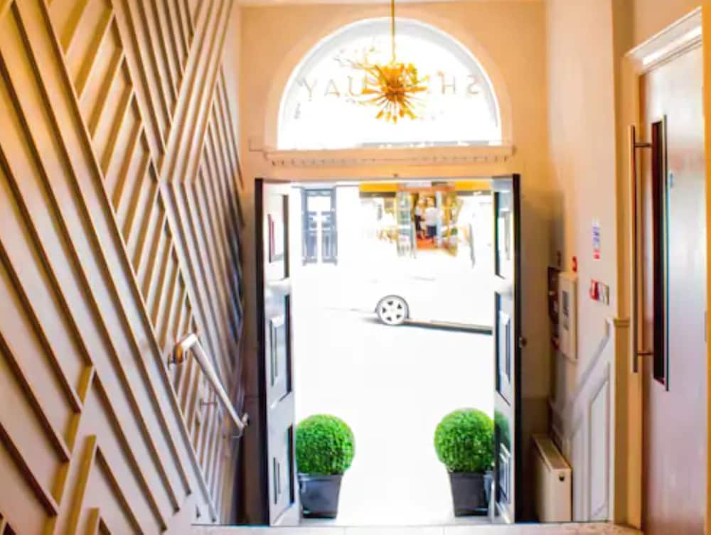 Фото Shipquay Boutique Hotel