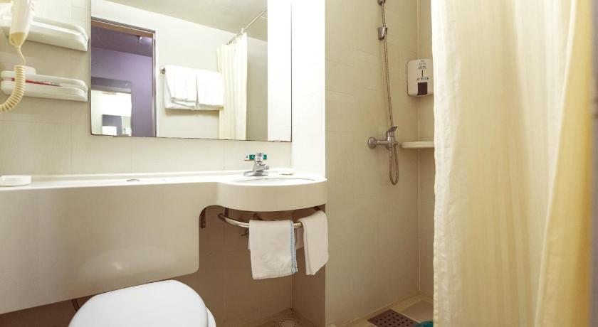 Фото Jinjiang Inn Style Xinyu Railway Station