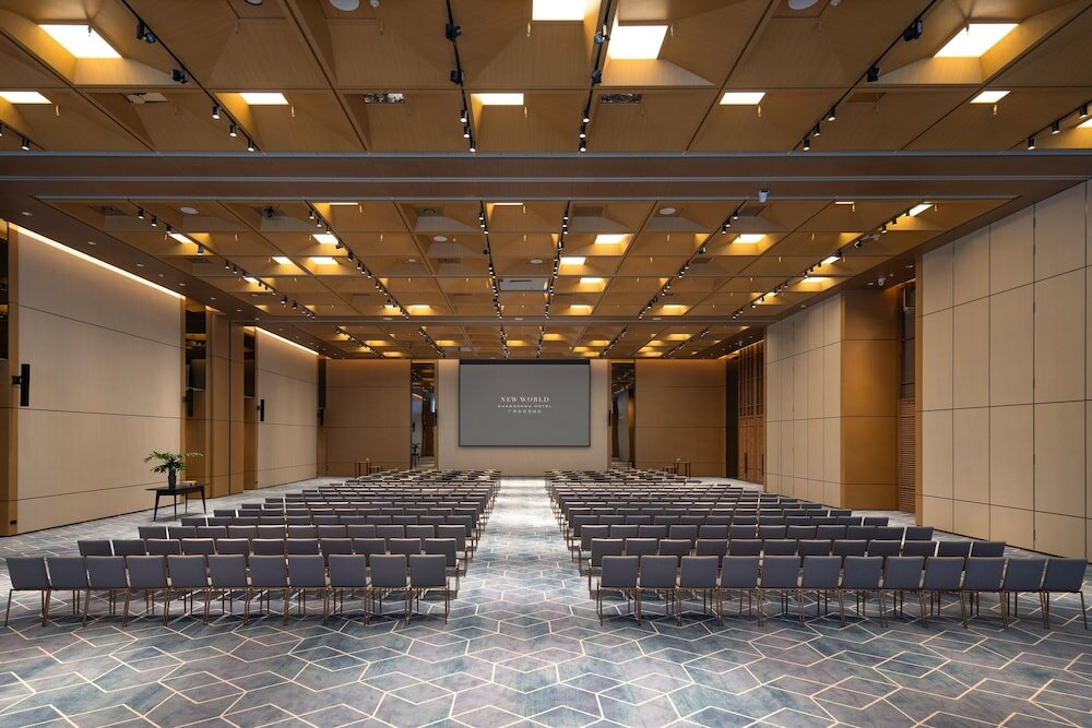Фото New World Guangzhou Hotel