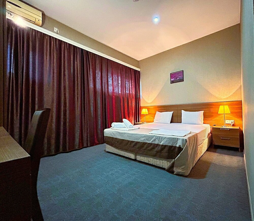 Фото The Family Hotel - Free Massage