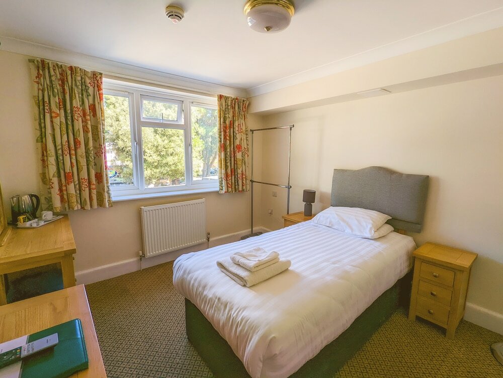 Фото The Grove Hotel