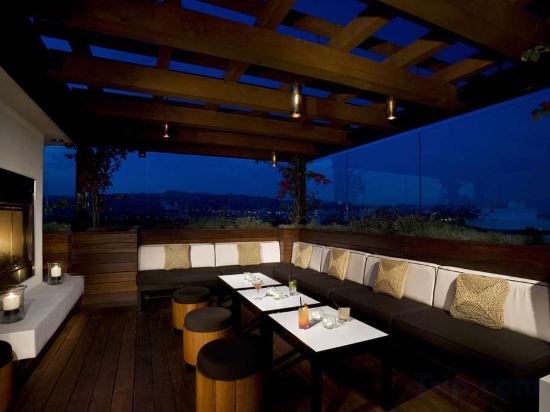 Фото Sixty Beverly Hills