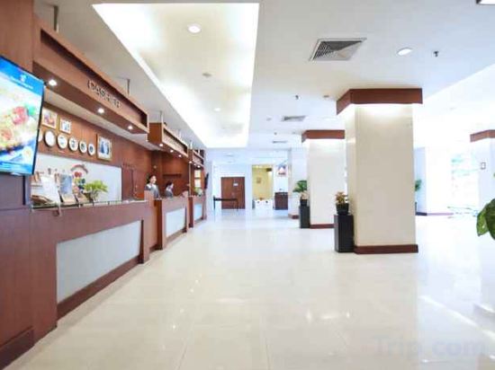 Фото The Color Living Hotel