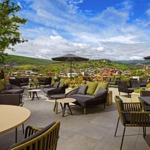 Фото Sheraton Grand Tbilisi Metechi Palace