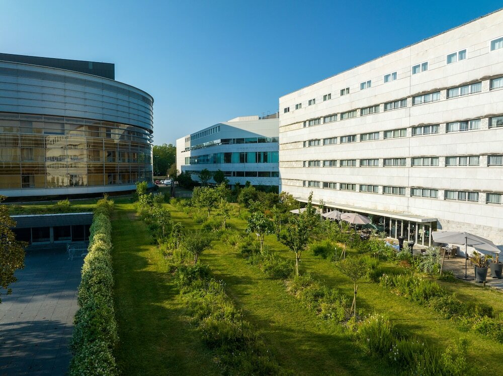 Фото Novotel Nantes Centre Gare