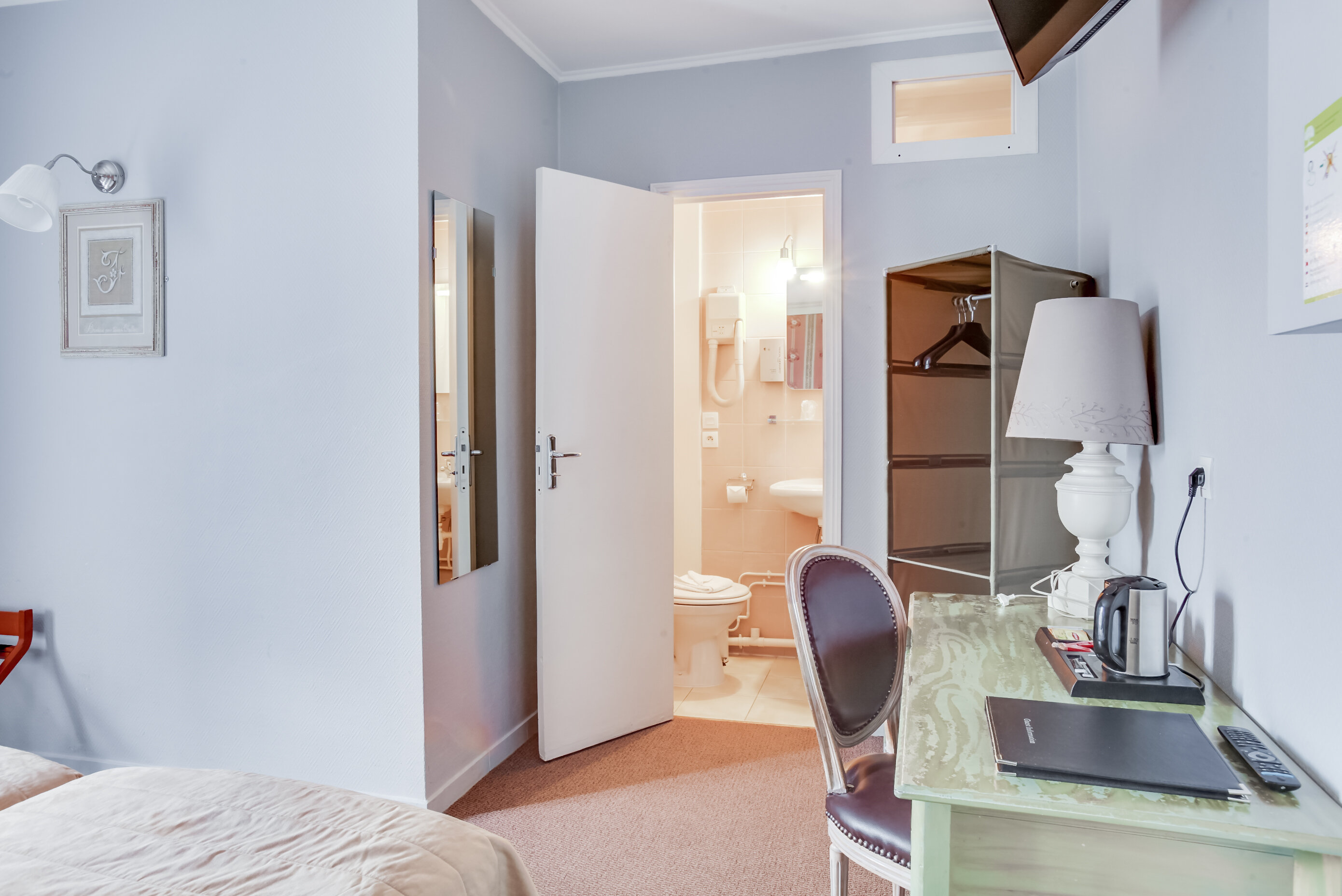 Фото Hôtel de Bellevue 