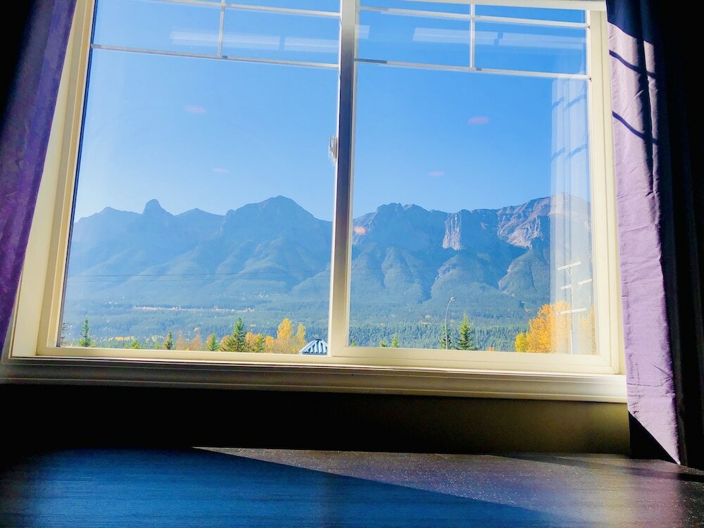 Фото Banff Boundary Lodge