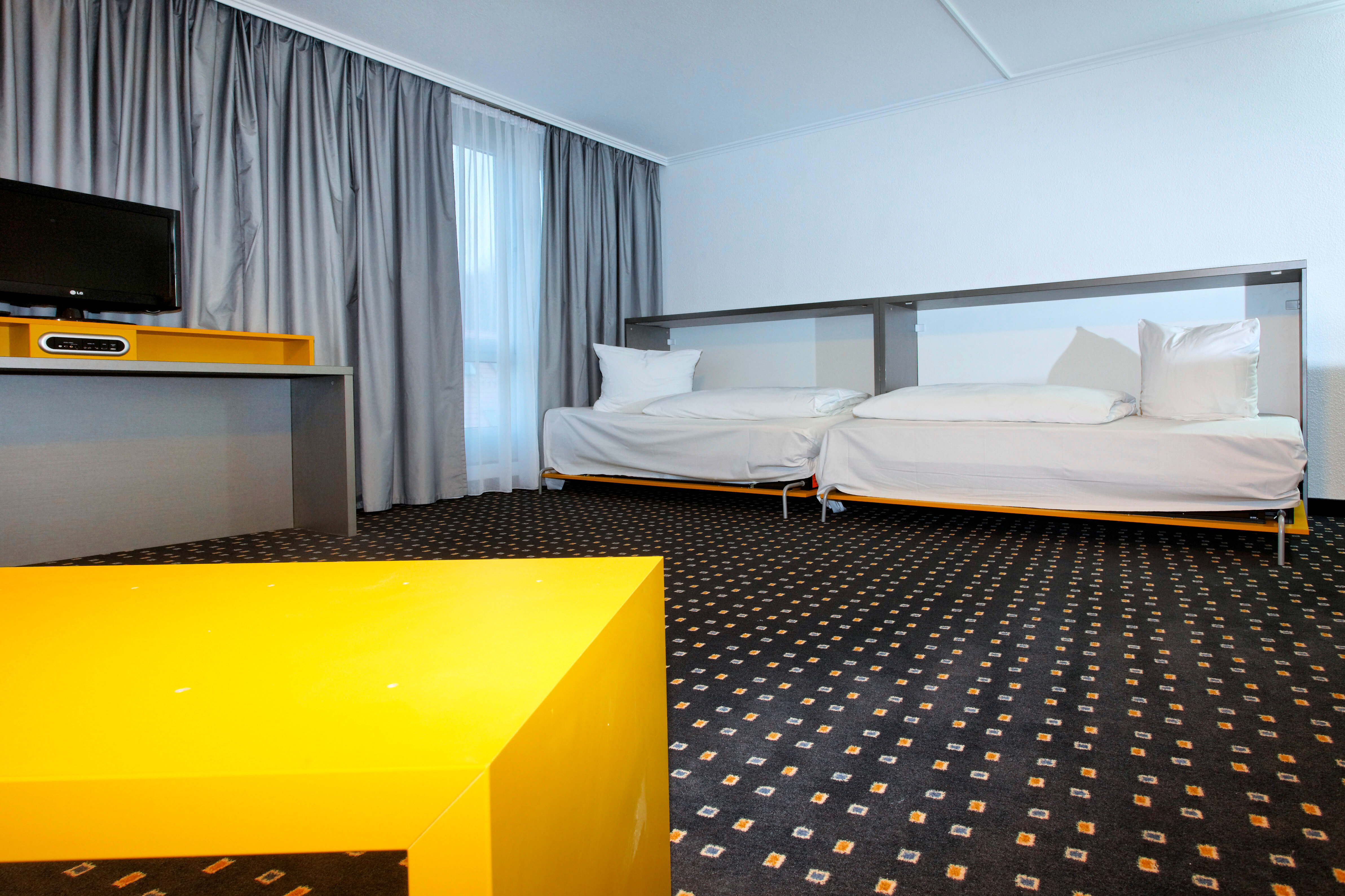 Фото Premier Inn Stuttgart Bad Cannstatt