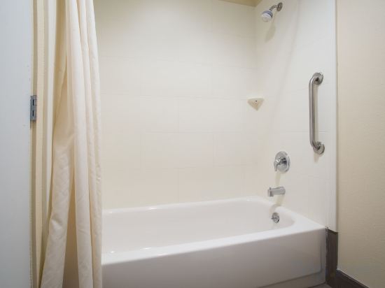 Фото Days Inn by Wyndham Yakima