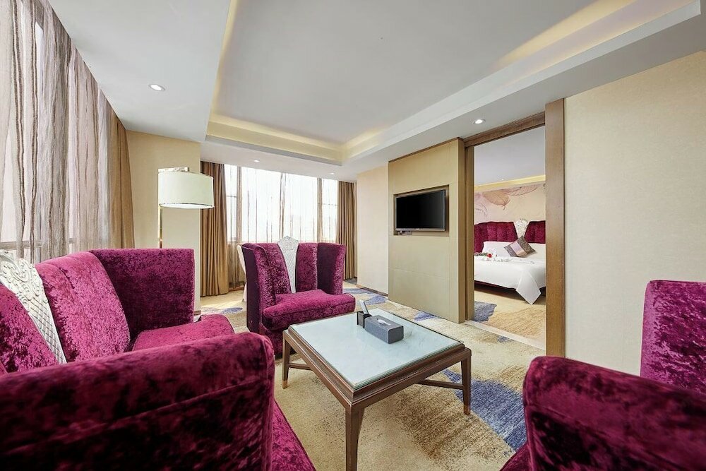 Фото Kaiserdom Hotel Guangzhou Ouzhuang